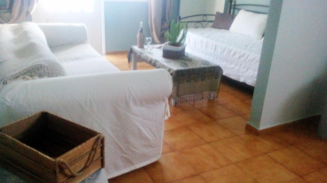 Estia Holiday Apartment & Studio วาธี ภายนอก รูปภาพ