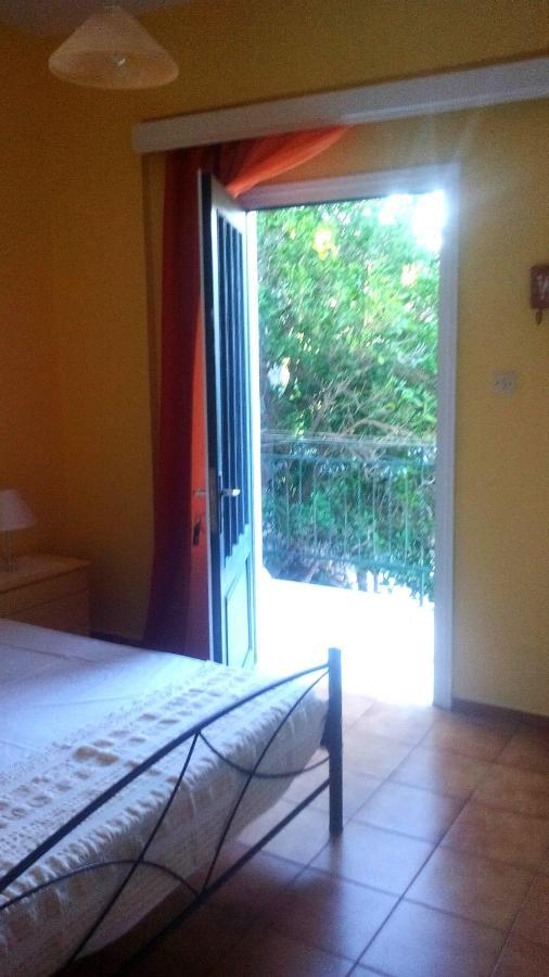 Estia Holiday Apartment & Studio วาธี ภายนอก รูปภาพ