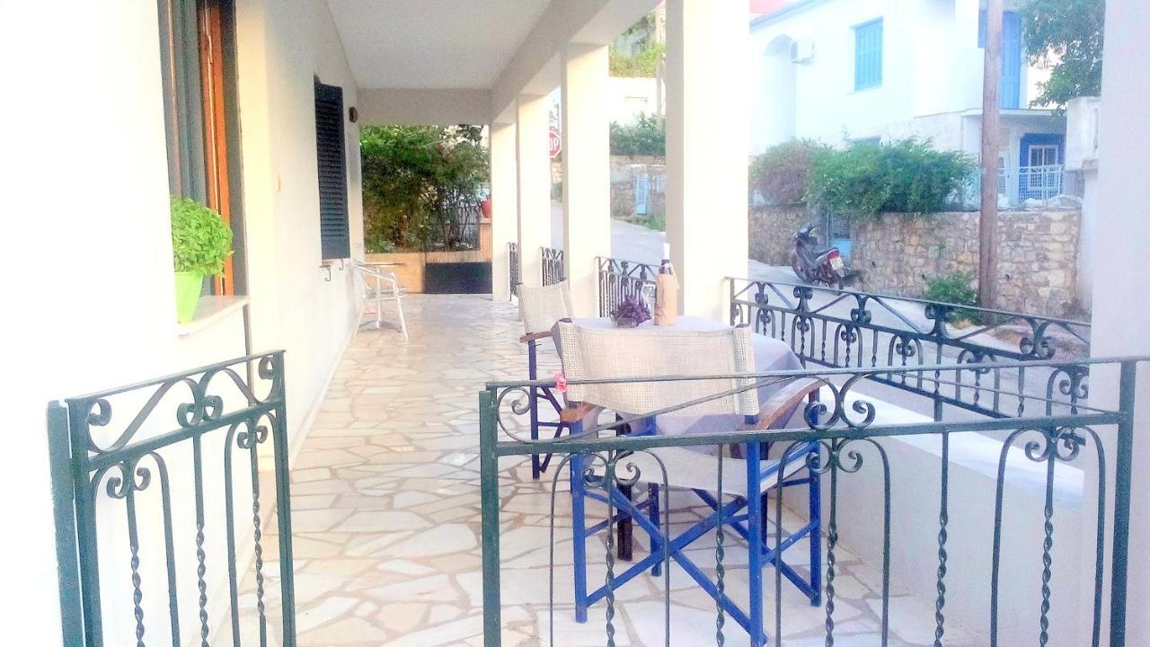 Estia Holiday Apartment & Studio วาธี ภายนอก รูปภาพ