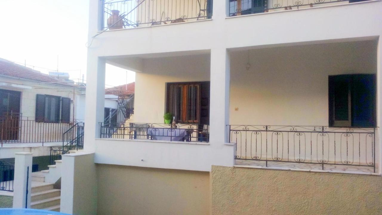 Estia Holiday Apartment & Studio วาธี ภายนอก รูปภาพ