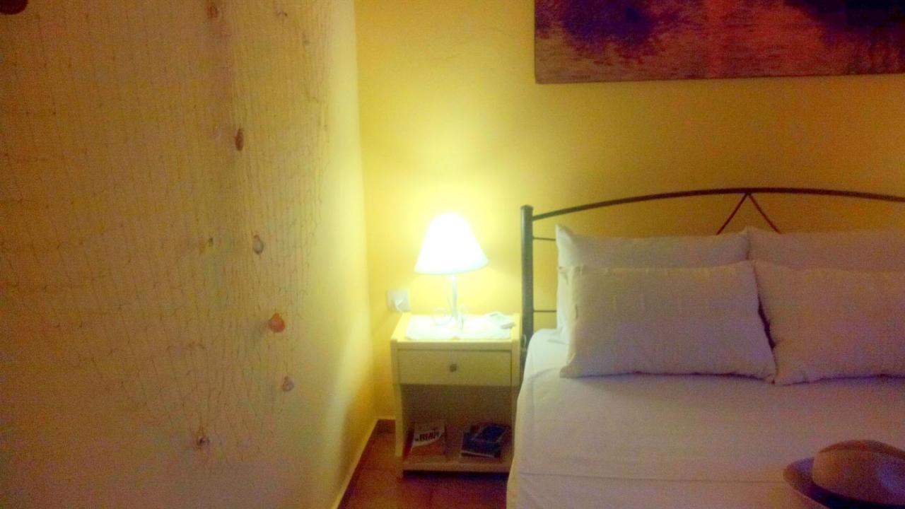 Estia Holiday Apartment & Studio วาธี ภายนอก รูปภาพ