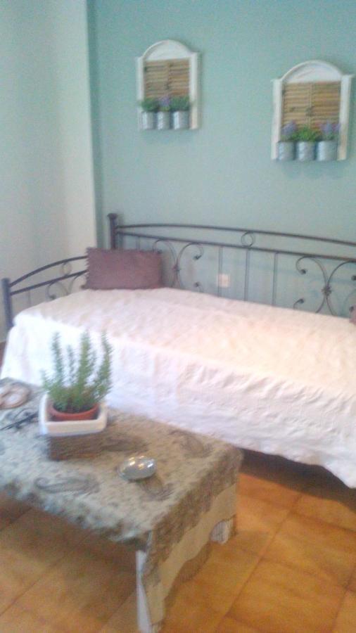 Estia Holiday Apartment & Studio วาธี ภายนอก รูปภาพ