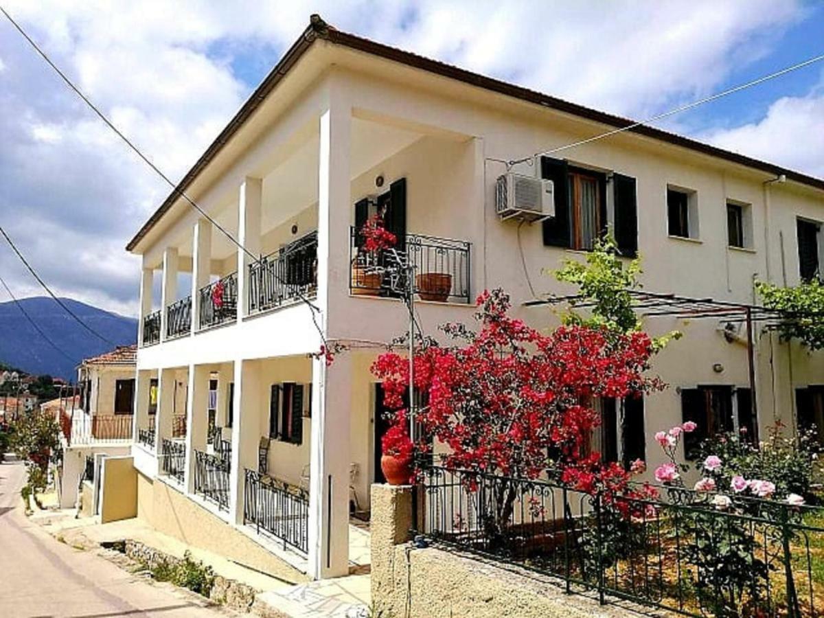 Estia Holiday Apartment & Studio วาธี ภายนอก รูปภาพ